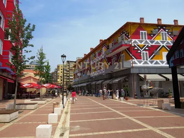 Фото shop на продажу Pazari i Ri, Tiranë