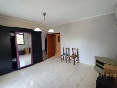 Фото Квартира на продажу Ali Demi, Shkolla 1 Maji, Tiranë