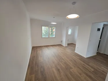 Foto e Apartment në shitje Ali Demi, Tiranë
