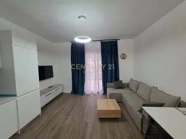 Фото Квартира на продажу Lulishtja 1 Maji, Komuna e Parisit, Tiranë