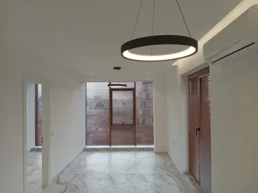 Zdjęcie Mieszkanie na sprzedaż Rruga e Kavajës, Tiranë