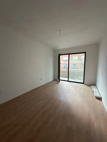 Foto e Apartment në shitje Liqeni i Thate, Tiranë