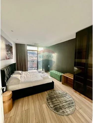 Foto di Appartamento in vendita Lake View, Rruga e Kosovarëve, Tiranë