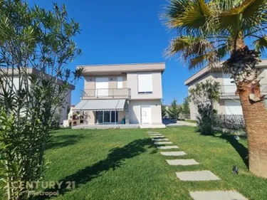 Foto di vila in vendita Gjiri i Lalzit, Durrës