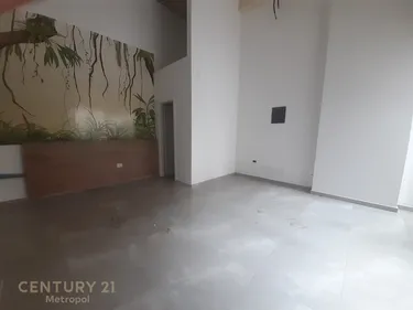 Foto di shop in vendita Astir, Tiranë