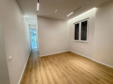 Foto e Apartment në shitje Astir, Tiranë