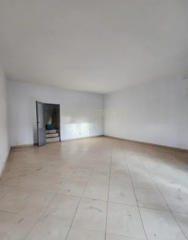 Foto e Ambient biznesi në shitje Kthesa e Kamzes, Kthesa e Kamzës, Tiranë