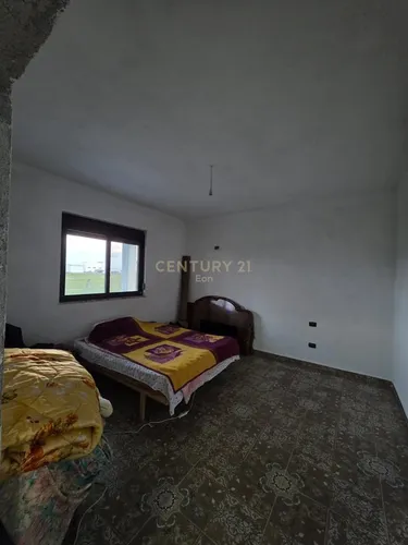 Foto e Vilë në shitje Fllak, Durrës