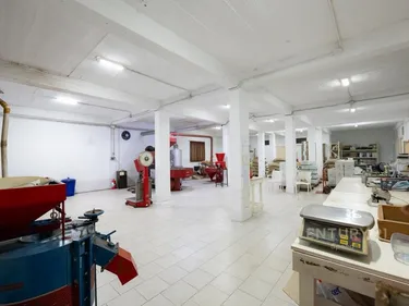 Fotografie commercial na prodej Shkozet, Stacioni i Trenit Shkozet, Durrës