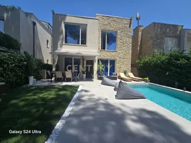 Foto e Vilë në shitje Kompleksi Lura 3, Gjiri i Lalzit, Durrës