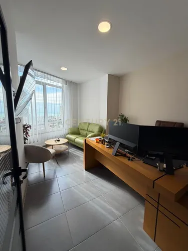 Foto di office in vendita Qender, Durrës
