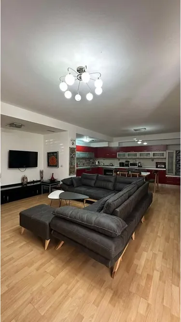 Foto e Shtëpi në shitje Shkoze, Rruga Kristaq Antoniu, Tiranë