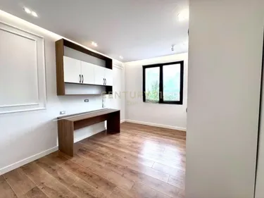 Foto e penthouse në shitje Ish Urt, Durrës