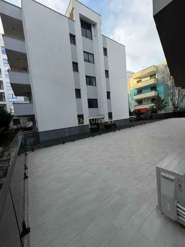 Foto e studio në shitje Mali i Robit,golem, Durrës