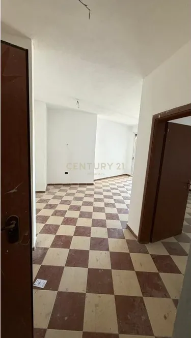 Foto av Lägenhet till salu Shkëmbi i Kavajës, Durrës