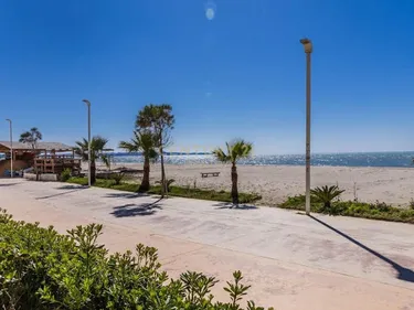 Фото Квартира на продажу Shkëmbi i Kavajës, Durrës