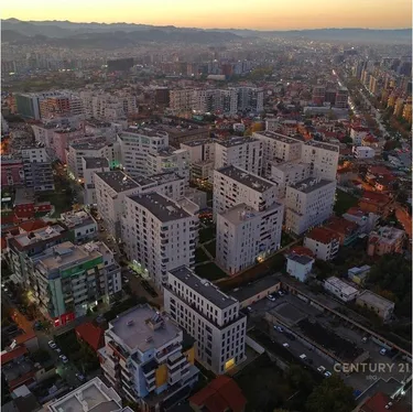 Foto von Wohnung zur miete 21 Dhjetori, Kompleksi Magnet, Tiranë