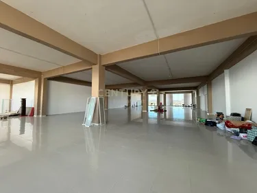 Foto e Ambient biznesi në shitje Autostrada Durres-tiran, Durrës