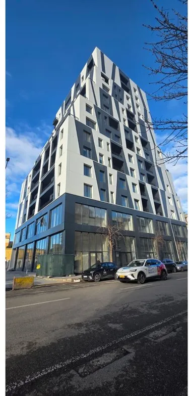 Foto e Dyqan në shitje Rruga e Barrikadave, Tiranë