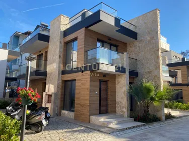 Foto di vila in vendita Golem, Durrës