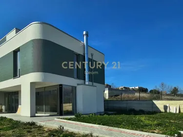 Foto di vila in vendita Farkë, Tiranë