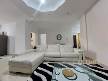 Foto di Appartamento in vendita Astir, Tiranë