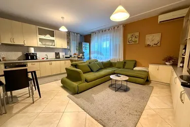 Foto e Apartment në shitje Liqeni i Thate, Kompleksi Kolombo, Tiranë