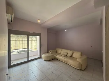 Foto di Appartamento in vendita Liqeni i Thatë, Tiranë