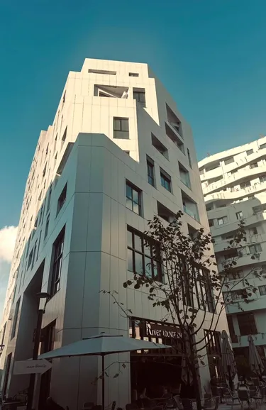 Foto e studio në shitje Tirane - 1001 (al), Vasil Shanto, Tiranë