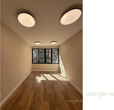 Foto di Appartamento in vendita Petro Nini, Rruga Margarita Tutulani, Tiranë