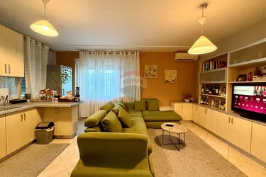 Foto e Apartment në shitje Liqeni i Thate, Kompleksi Kolombo, Tiranë