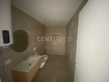 Foto di Appartamento in vendita Ish Dogana, Akses Tirana, Tiranë