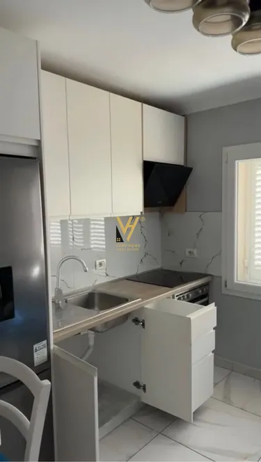 Foto av Lägenhet till salu Rruga e Barrikadave, Tiranë