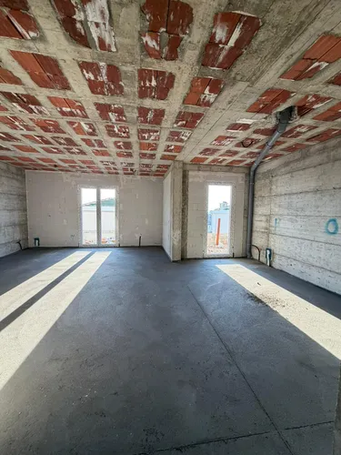 Foto e Vilë në shitje Rolling Hills, Liqeni i Farkës, Tiranë