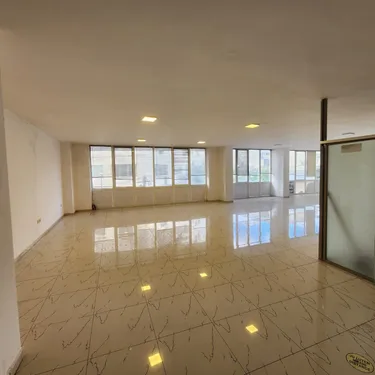 Foto di commercial in vendita Stacioni i Trenit Durres, Rruga Iljaz Reka, Durrës, Qarku i Durrësit