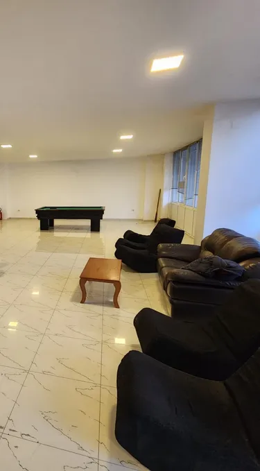 Foto di commercial in vendita Stacioni i Trenit Durres, Rruga Iljaz Reka, Durrës, Qarku i Durrësit