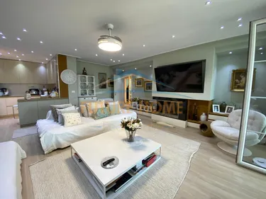Foto e penthouse në shitje Liqeni i Thate, Tiranë