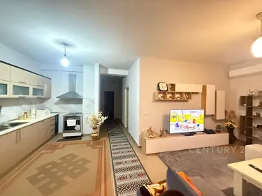 Фото Квартира на продажу Yzberisht, Tiranë