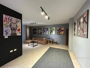 Foto di Appartamento in vendita Bllok, Rruga Nikolla Tupe, Tiranë