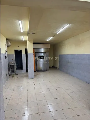 Foto e Dyqan në shitje Lagjja Nr. 12, Rruga e Marketës, Durrës