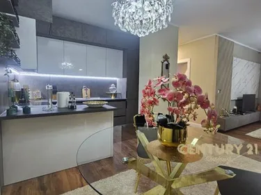 Fotografie Byt na prodej Rruga Barrikadave, Tiranë