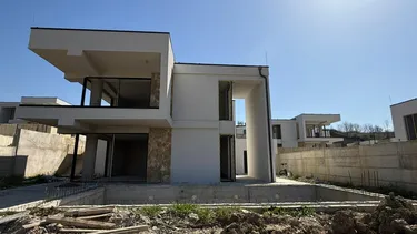 Fotografie vila na prodej Farke, Tiranë