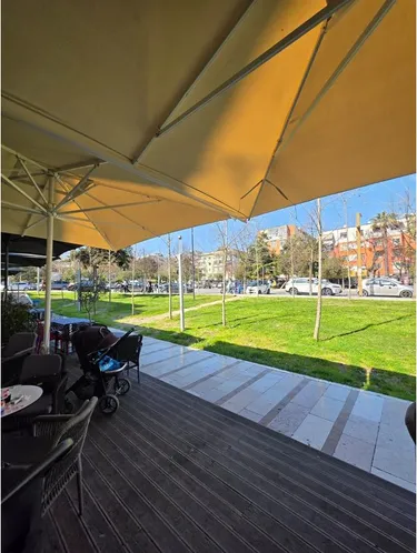 Foto e Ambient biznesi në shitje Qender, Durrës