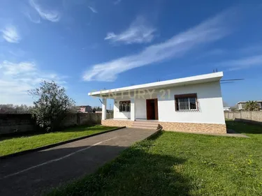 Foto di house in vendita Shijak, Qender, Durrës