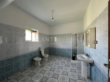 Foto e Shtëpi në shitje Shijak, Durrës