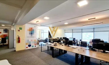Foto di office in vendita Selvia, Tiranë